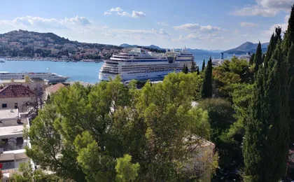 Dubrovnik 2 Bedroom 2 Bathroom Sea View, Private Free Parking