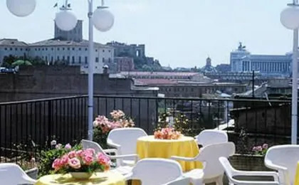 Hotel Cecil
