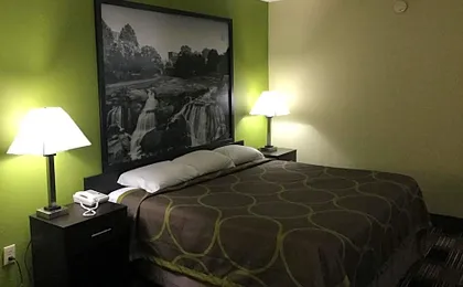 Super 8 by Wyndham Greer/Spartanburg Area