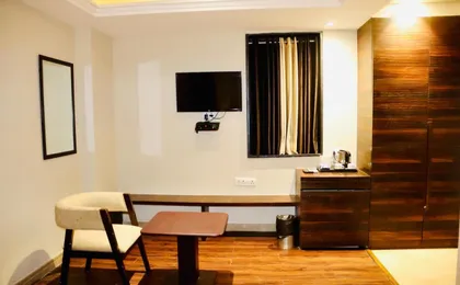 Hotel Magic Tree Karol Bagh Metro Station New Delhi