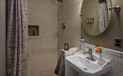 Gibson Mansion Bed and Breakfast