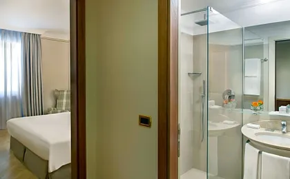 Renaissance Naples Hotel Mediterraneo
