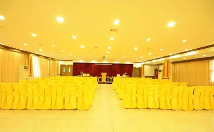 Renhe Good East Hotel