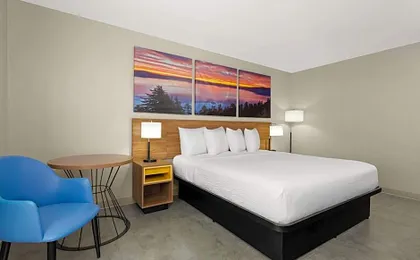 Days Inn by Wyndham Rawlins