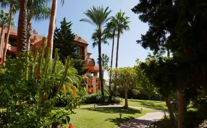 Beautiful Penthouse Apartment on Golden Mile, Near Beach