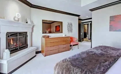 Luxury 5BR Penthouse Residence at The Ritz-carlton Club Vail