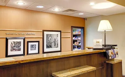 Hampton Inn & Suites Chicago/St. Charles