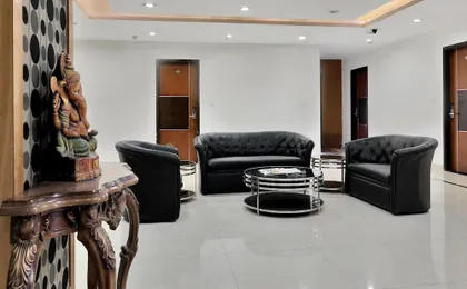 Capital O 12384 Hotel Rudra Grand