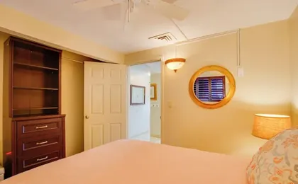 Centrally Located Kailua-kona Condo w/ Lanai!