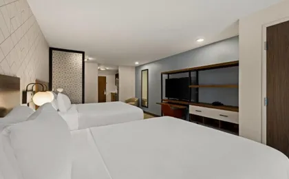 Everhome Suites Denver Airport