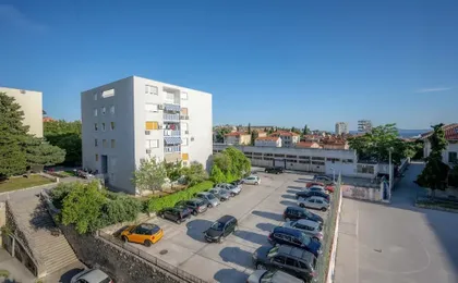 Billie Holiday apartment with balcony
