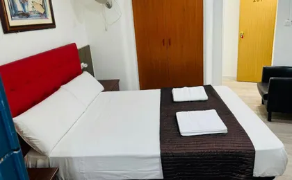 Hostal Mont Thabor (Adults only)