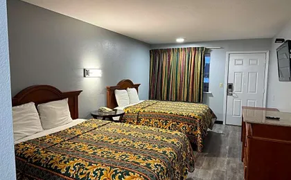 Claremore Motor Inn