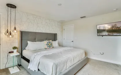 5 Bedrooms- 4 Bathrooms- Storey Lake 4956 Wa