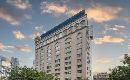 Dule Culture Homestay (Chongqing Jiefangbei Hongyadong Branch)