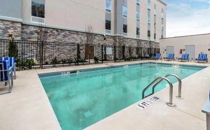 Hampton Inn Locust Grove