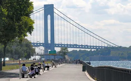 Bay Ridge ApartHotel