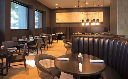 H Hotel Los Angeles, Curio Collection by Hilton