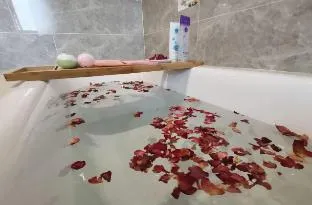 Shenzhen Hexing Hotel Chain - Shenzhen Longgang Nanlian Subway Station Branch