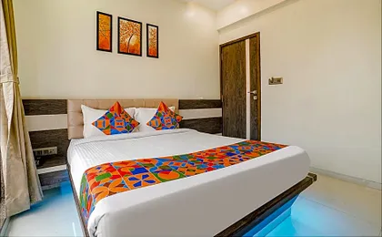 Townhouse Poona Royal