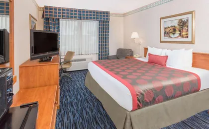 Ramada by Wyndham Kent Seattle Area
