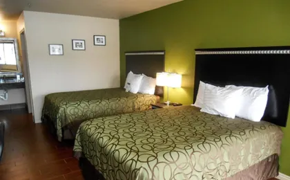 Eagle Ford Inn