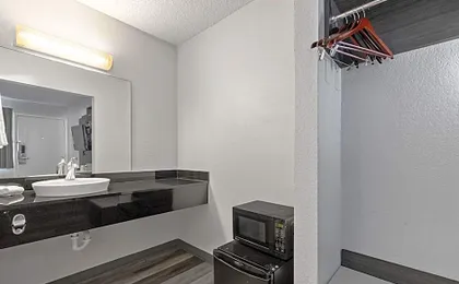 Motel 6-San Diego, CA - North