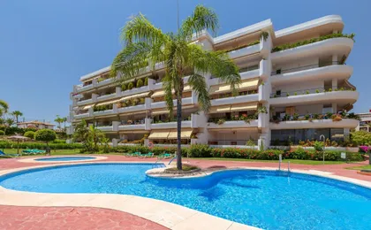 Fantastic Apartment Next To Guadalmina Golf Course in Marbella
