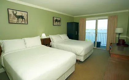 Belknap Point Inn