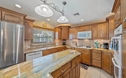 Tee Time On Breezemont 3 Bedroom Home