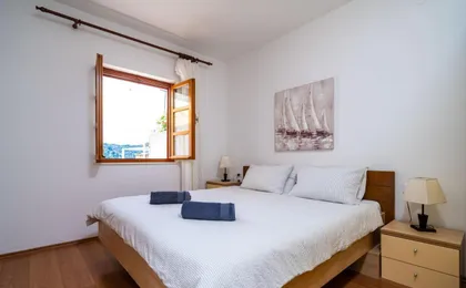 Rooms And Apartment Nike