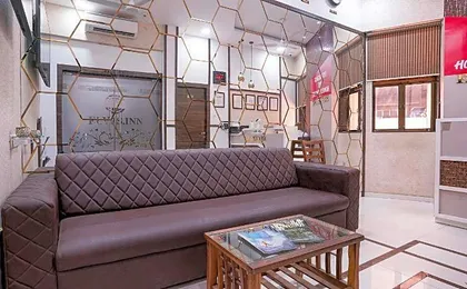 FabHotel Elvis International