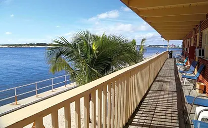 Oceanic Motel