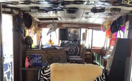 Classic Yacht Rentals at Florabama
