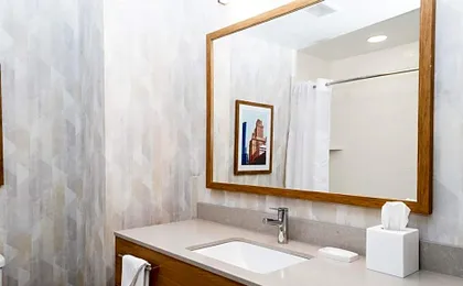 Hampton Inn & Suites Addison