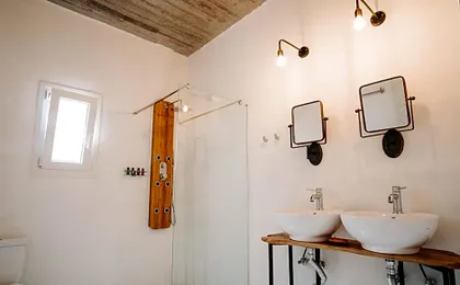 Mesanto Luxury Suites