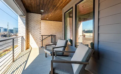 Cowboy Country - Private Rooftop With Hot Tub!
