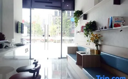 Yujianjia Hotel