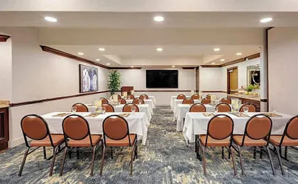 Ayres Hotel Redlands