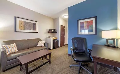 Comfort Inn & Suites Oklahoma City West - I-40