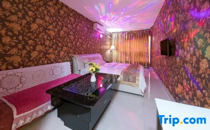Chongqing Yijun Themes Apartment