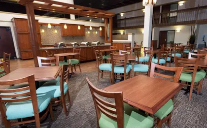 Drury Inn & Suites Convention Center