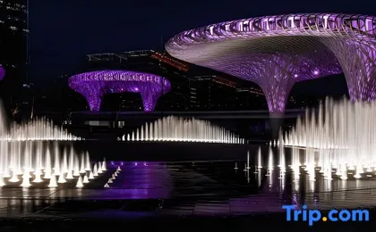 Huayi Hotel (Shenzhen Bao'an Pingzhou Subway Station)