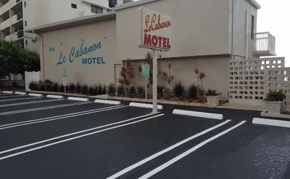 Le Cabanon Motel