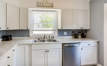 Dog-friendly Port Clinton Home: Walk to Lake Erie!