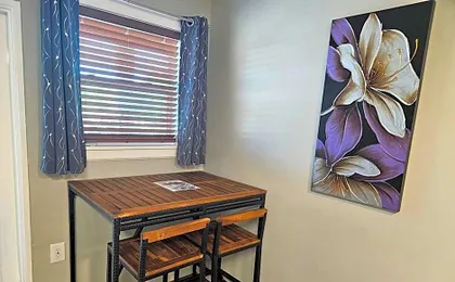 Liberty hill Executive Inn