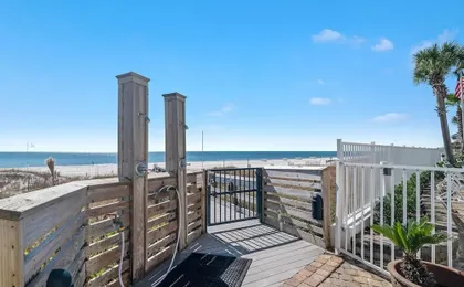 Windward Pointe 305 3rd Floor Beachfront Pool