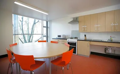 Davies Court (Canary Wharf)