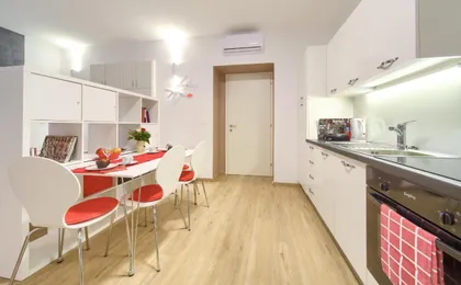 Logo Apartments 5 Min Walk To Main Square