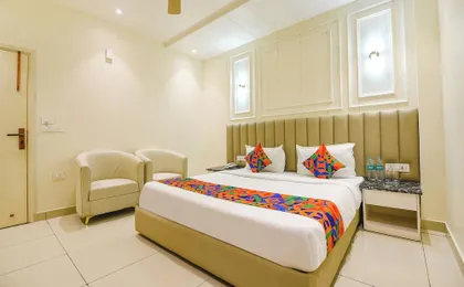 Fabhotel Dev Palace I - Pitampura
